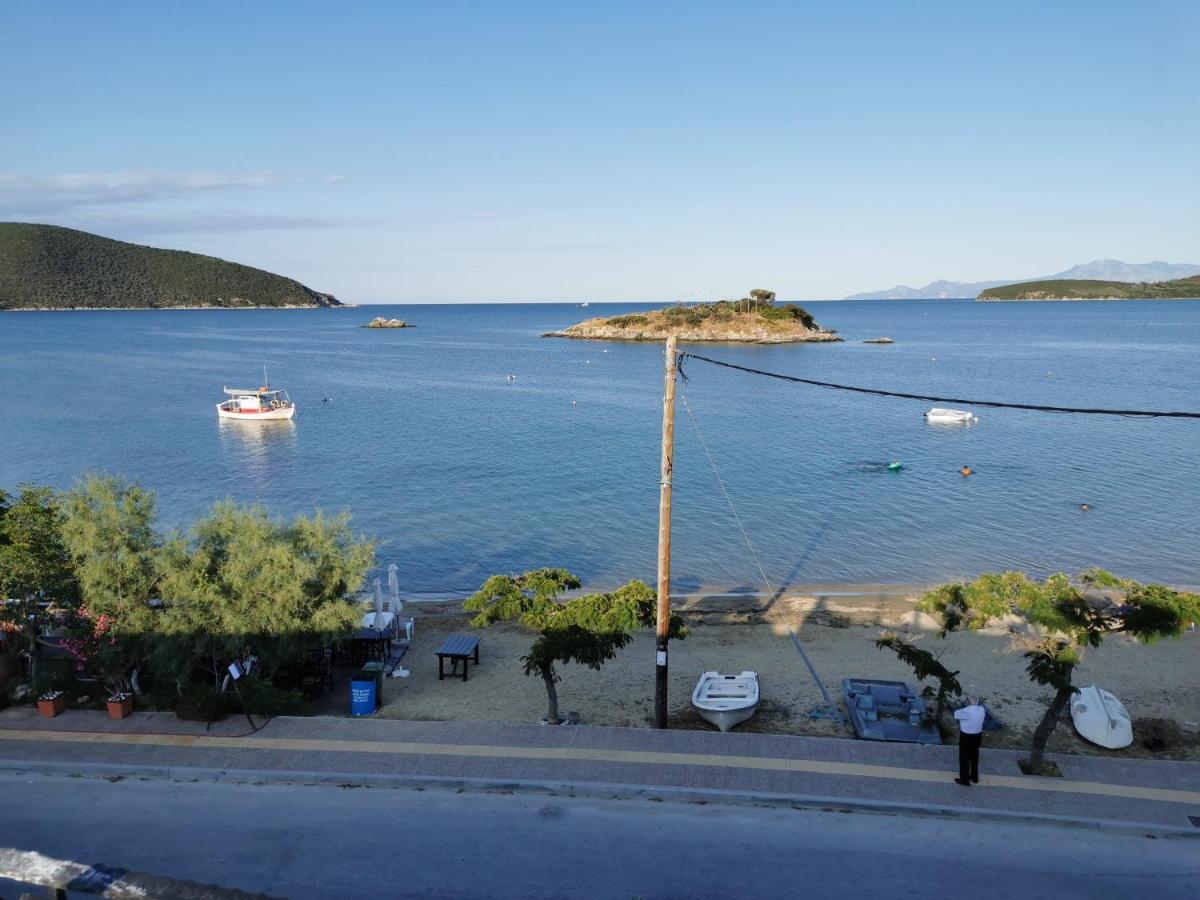 Villa Tasos Néa Péramos Екстериор снимка